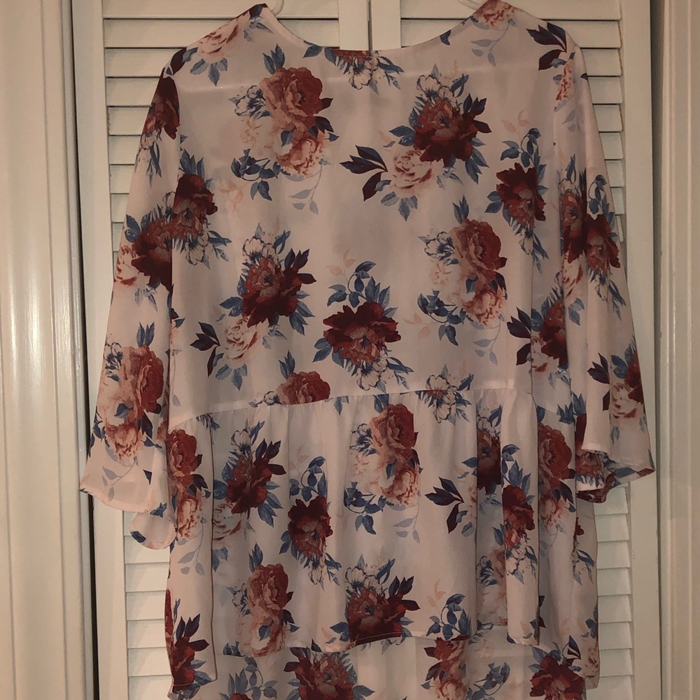 Women’s floral blouse worn once